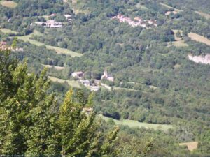 Il borgo e la chiesa da lassù