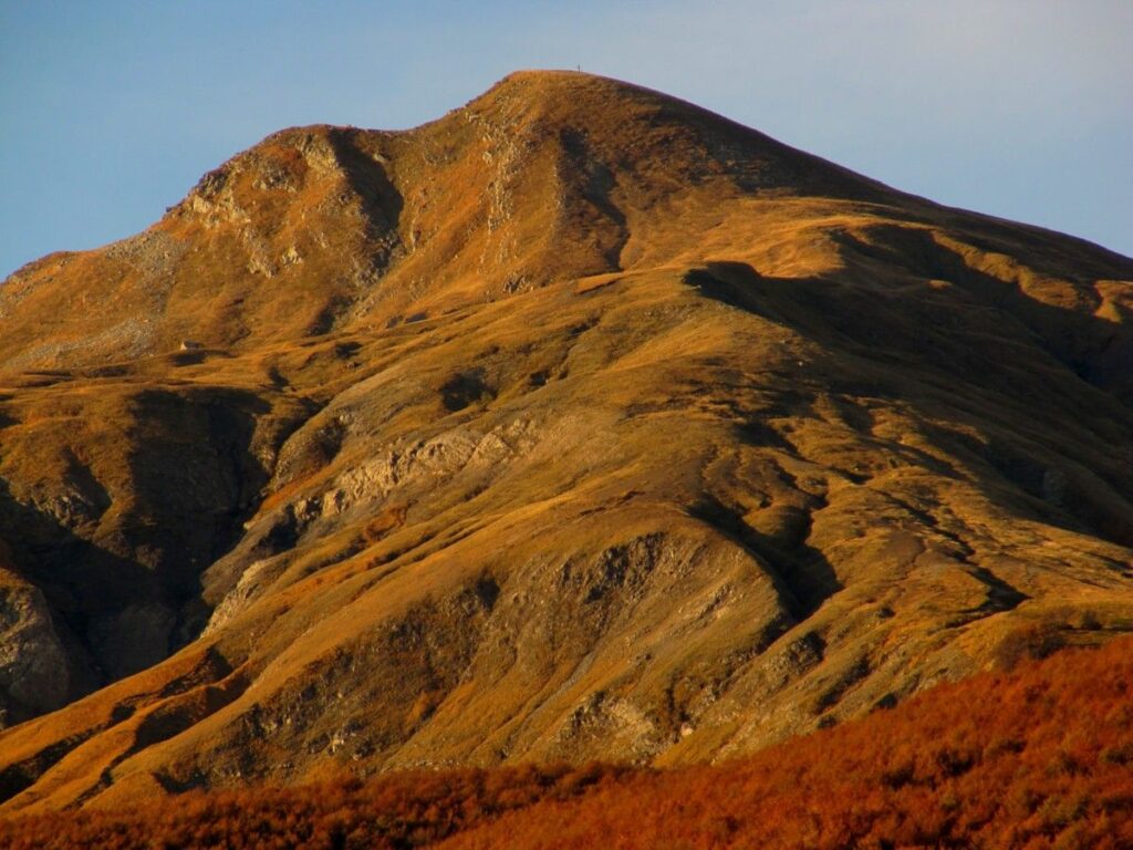 Il Cusna in autunno