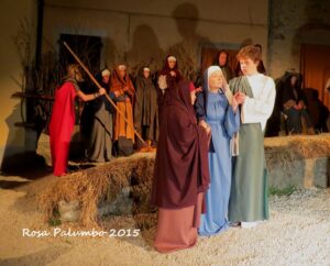 DECIMA STAZIONE - Gesù viene spogliato delle sue vesti.