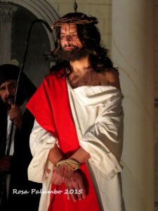 PRIMA STAZIONE - Gesù viene condannato a morte.